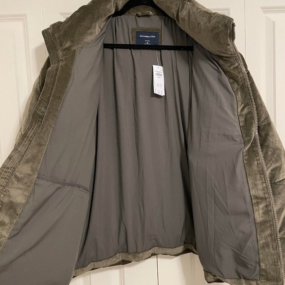 NWT Abercrombie Men's Relaxed Corduroy Heavyweight Puffer - Picture 4 of 6